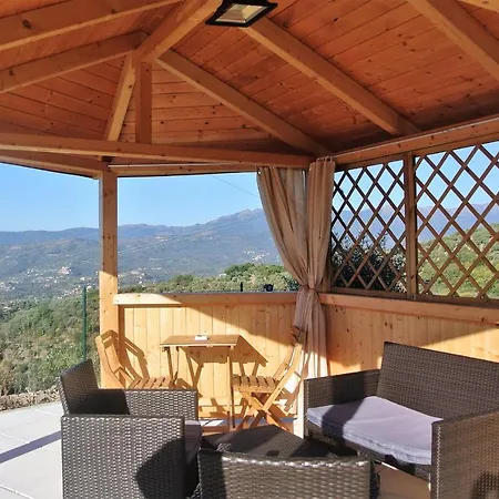 Casa Colin Willa *
